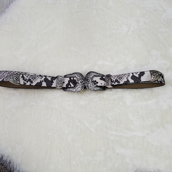 *NWOT* Express Snake Skin Leather Belt - Picture 1 of 4